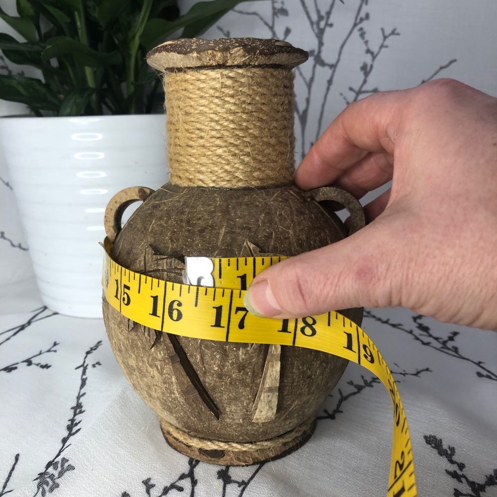 Handcrafted Coconut Vase - Picture 6 of 6